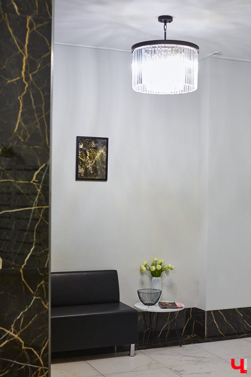 Не секрет, что Санкт-Петербург славится своими парадными. Впрочем, пусть Северная столица подождет. Красивые подъезды отыщутся и во Владимире, главное, знать, где искать. И «Ключ-Медиа» это известно!