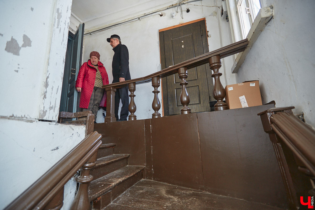 Не секрет, что Санкт-Петербург славится своими парадными. Впрочем, пусть Северная столица подождет. Красивые подъезды отыщутся и во Владимире, главное, знать, где искать. И «Ключ-Медиа» это известно!