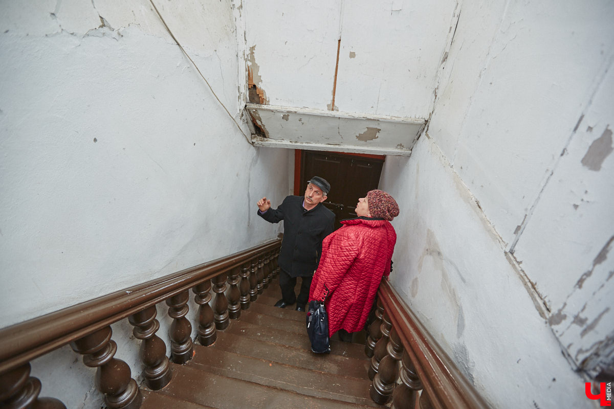 Не секрет, что Санкт-Петербург славится своими парадными. Впрочем, пусть Северная столица подождет. Красивые подъезды отыщутся и во Владимире, главное, знать, где искать. И «Ключ-Медиа» это известно!