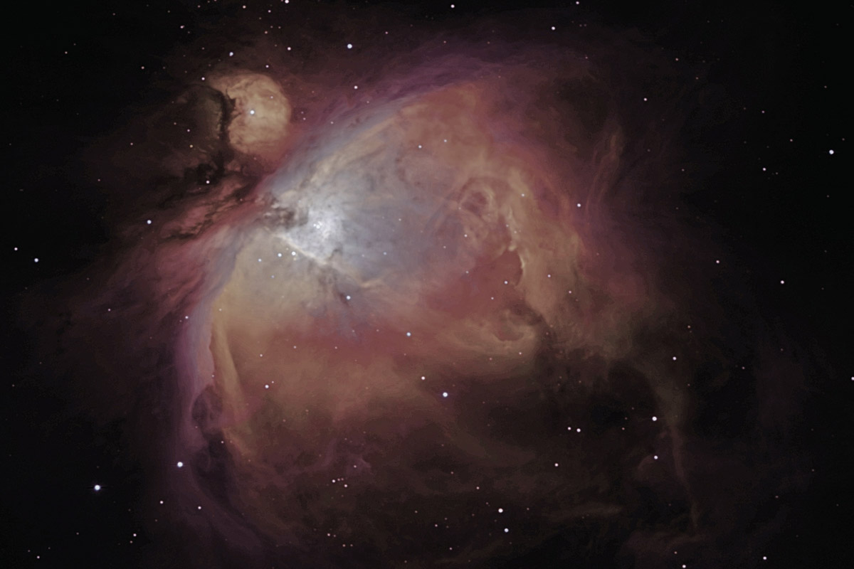 Владимирский астроном-любитель Антон Андрианов снял сразу несколько объектов дальнего космоса. Кадры туманностей и планет мужчина сделал на дачном участке, где обустроил собственную обсерваторию. Зимой ему удалось испытать ее на полную мощь, и теперь он делится новыми фантастическими фотографиями.