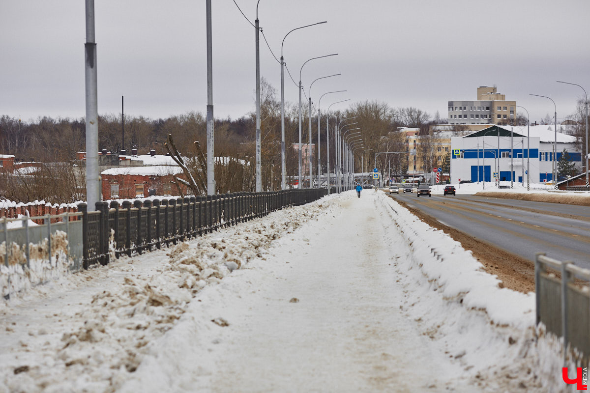 Во Владимире скоро сменят указатели в двух частях города. Топонимическая комиссия переименовала участок дороги и остановочный пункт. А что с путепроводом через Рпень? Ему хотели присвоить имя великого князя Александра Невского, однако к окончательному решению по этому поводу в областной столице пока так и не пришли.