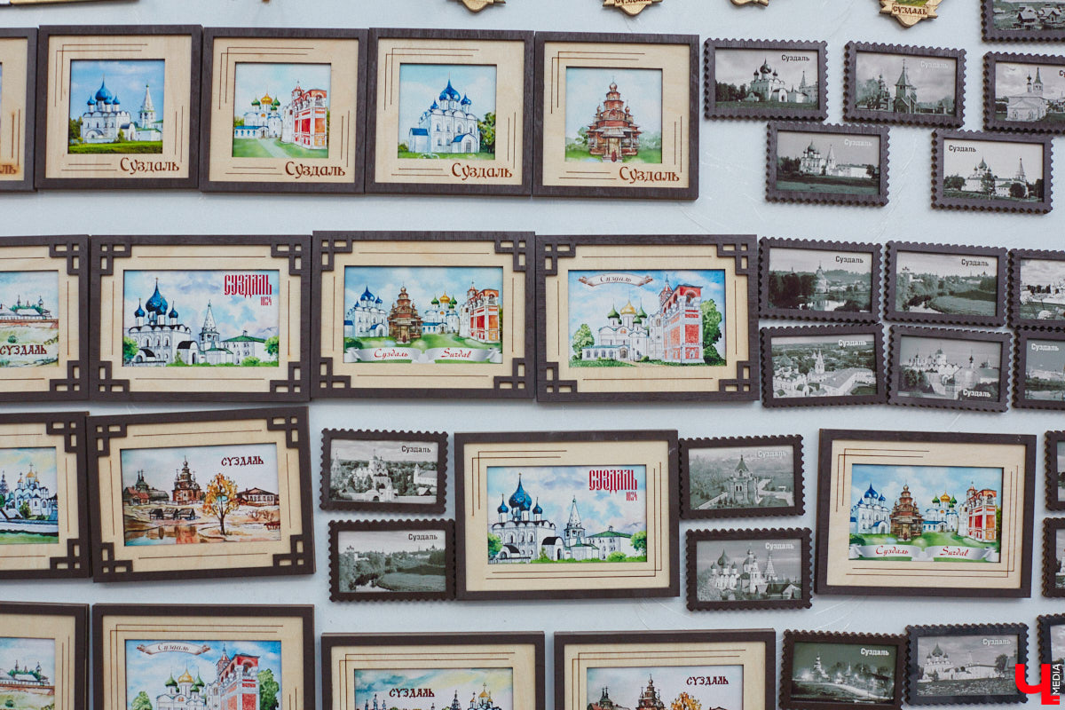 Григорий Кузьмин отметился в Книге рекордов России с коллекцией магнитов, связанных с Суздалем. Их у него больше тысячи! Мужчина собрал их вместе с коллегами к тысячелетию древнего города. И это мировое достижение, которое зафиксировано официально.