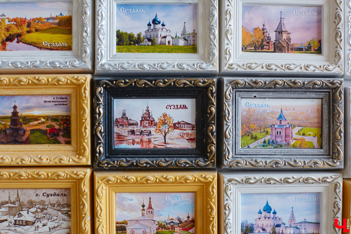 Григорий Кузьмин отметился в Книге рекордов России с коллекцией магнитов, связанных с Суздалем. Их у него больше тысячи! Мужчина собрал их вместе с коллегами к тысячелетию древнего города. И это мировое достижение, которое зафиксировано официально.