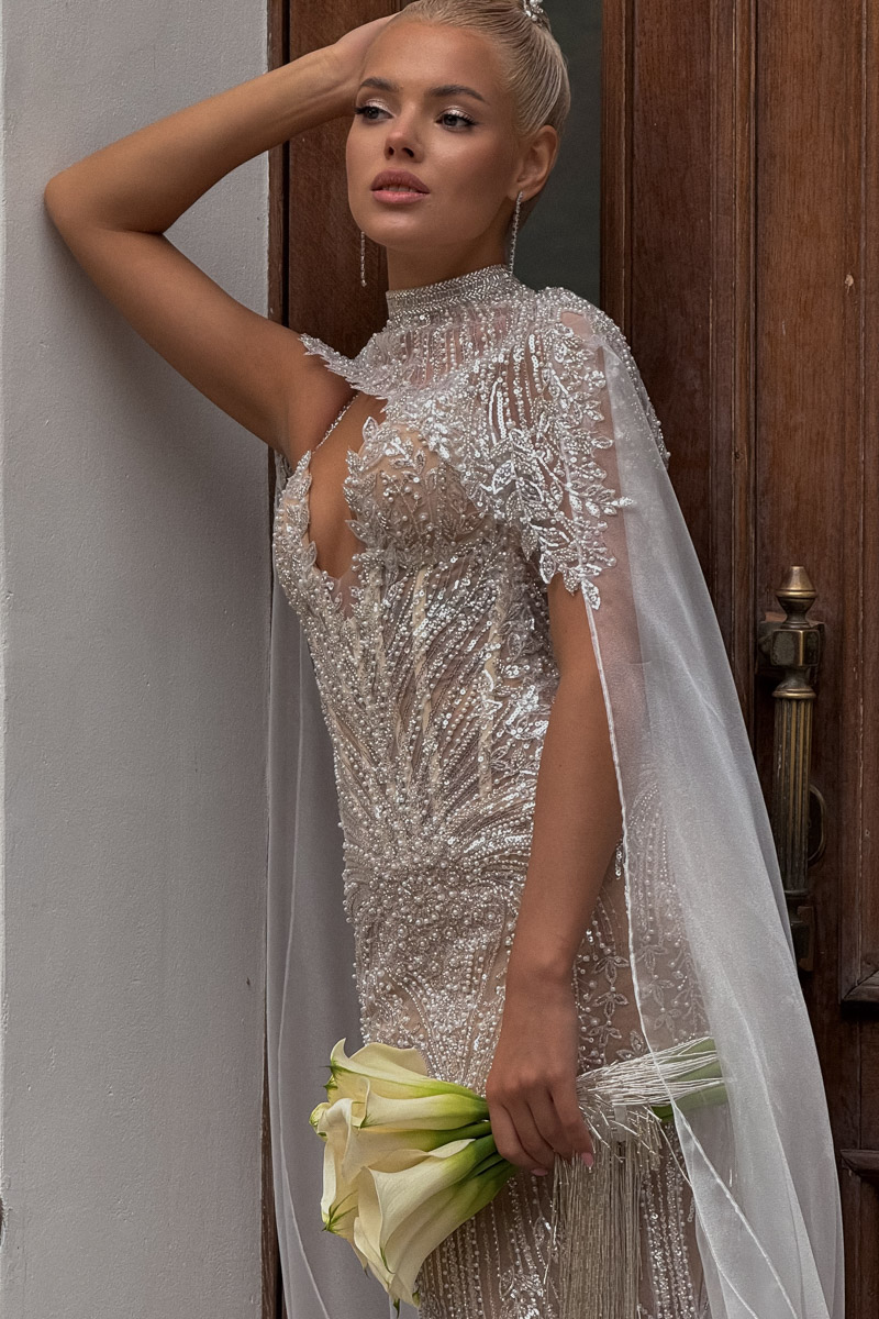 Каждой невесте хочется сиять, и прекрасным героиням нашего обзора это удалось на сто процентов. В преддверии активного свадебного сезона «Ключ-Медиа» собрал самые экстравагантные платья владимирских красавиц, начиная от космических и заканчивая поистине королевскими!