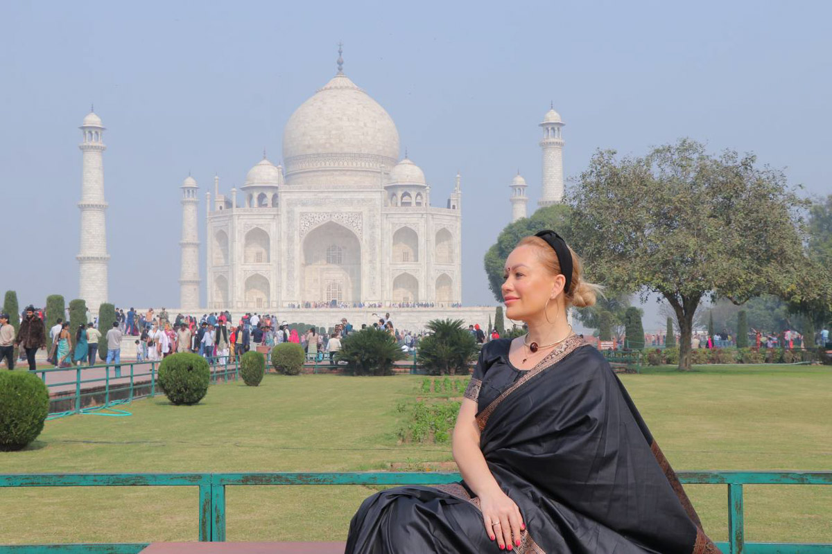 Индия может быть очень разной: это и белоснежные пляжи Гоа, и грязные улицы Старого города Дели. Неудивительно, что на север страны туристы едут менее охотно. А ведь он невероятно самобытен! Это подтверждает и Наталья Савенко из Коврова, которая выбрала не самый популярный маршрут и рассказала о нем нашему изданию.