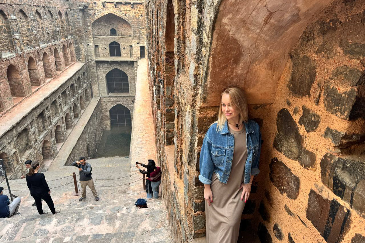 Индия может быть очень разной: это и белоснежные пляжи Гоа, и грязные улицы Старого города Дели. Неудивительно, что на север страны туристы едут менее охотно. А ведь он невероятно самобытен! Это подтверждает и Наталья Савенко из Коврова, которая выбрала не самый популярный маршрут и рассказала о нем нашему изданию.