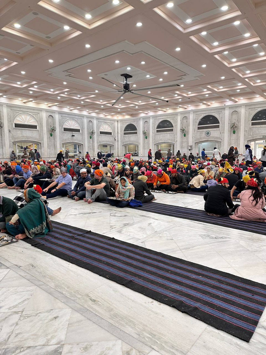 Индия может быть очень разной: это и белоснежные пляжи Гоа, и грязные улицы Старого города Дели. Неудивительно, что на север страны туристы едут менее охотно. А ведь он невероятно самобытен! Это подтверждает и Наталья Савенко из Коврова, которая выбрала не самый популярный маршрут и рассказала о нем нашему изданию.