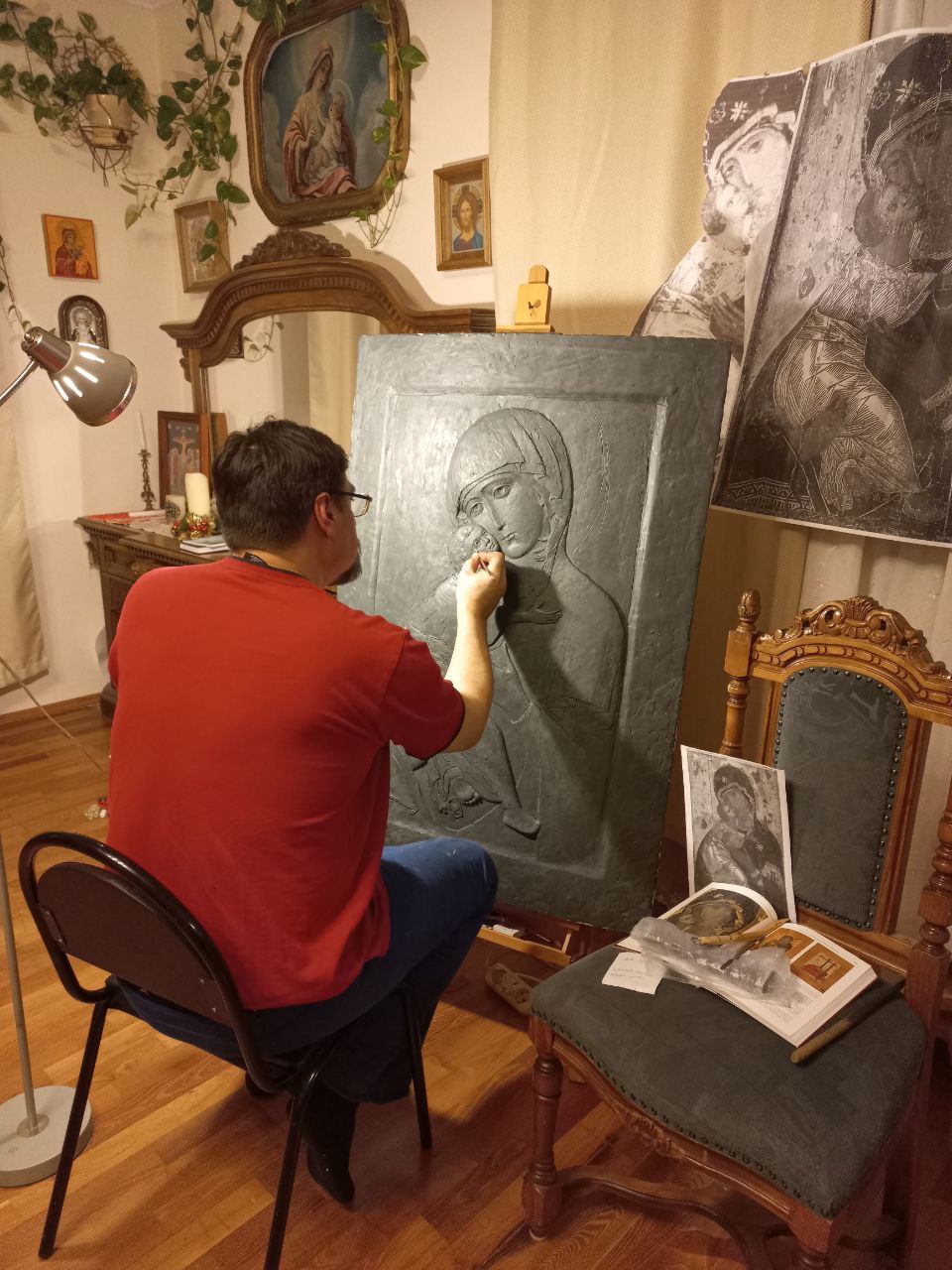 Уже этим летом во Владимире установят памятник благоверному князю Андрею Боголюбскому. Шестиметровую композицию собираются вписать в пространство смотровой площадки около Дмитриевского собора. О том, как будет выглядеть скульптура и каким видят проект благоустройства прилегающей территории, узнал «Ключ-Медиа».