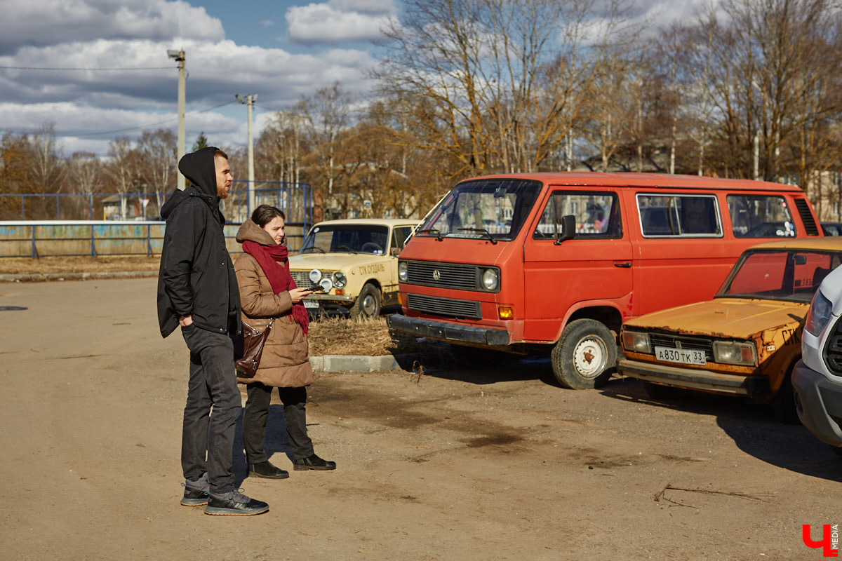 Гонщик из Суздаля Егор Астафьев покоряет локальные соревнования на своей винтажной «копейке», восстановленной из груды металла. В этом году он даже одержал победу на региональном чемпионате по автомногоборью. О своем пути от парковок у ТЦ к призовым местам на ралли молодой энтузиаст рассказал «Ключ-Медиа». 