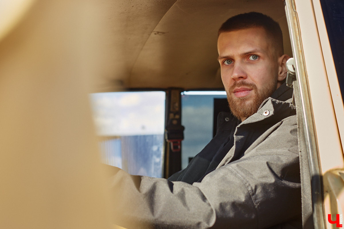 Гонщик из Суздаля Егор Астафьев покоряет локальные соревнования на своей винтажной «копейке», восстановленной из груды металла. В этом году он даже одержал победу на региональном чемпионате по автомногоборью. О своем пути от парковок у ТЦ к призовым местам на ралли молодой энтузиаст рассказал «Ключ-Медиа». 