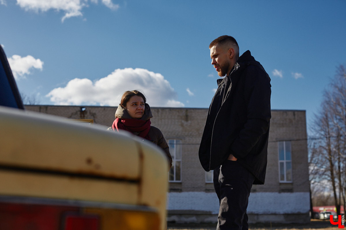 Гонщик из Суздаля Егор Астафьев покоряет локальные соревнования на своей винтажной «копейке», восстановленной из груды металла. В этом году он даже одержал победу на региональном чемпионате по автомногоборью. О своем пути от парковок у ТЦ к призовым местам на ралли молодой энтузиаст рассказал «Ключ-Медиа». 