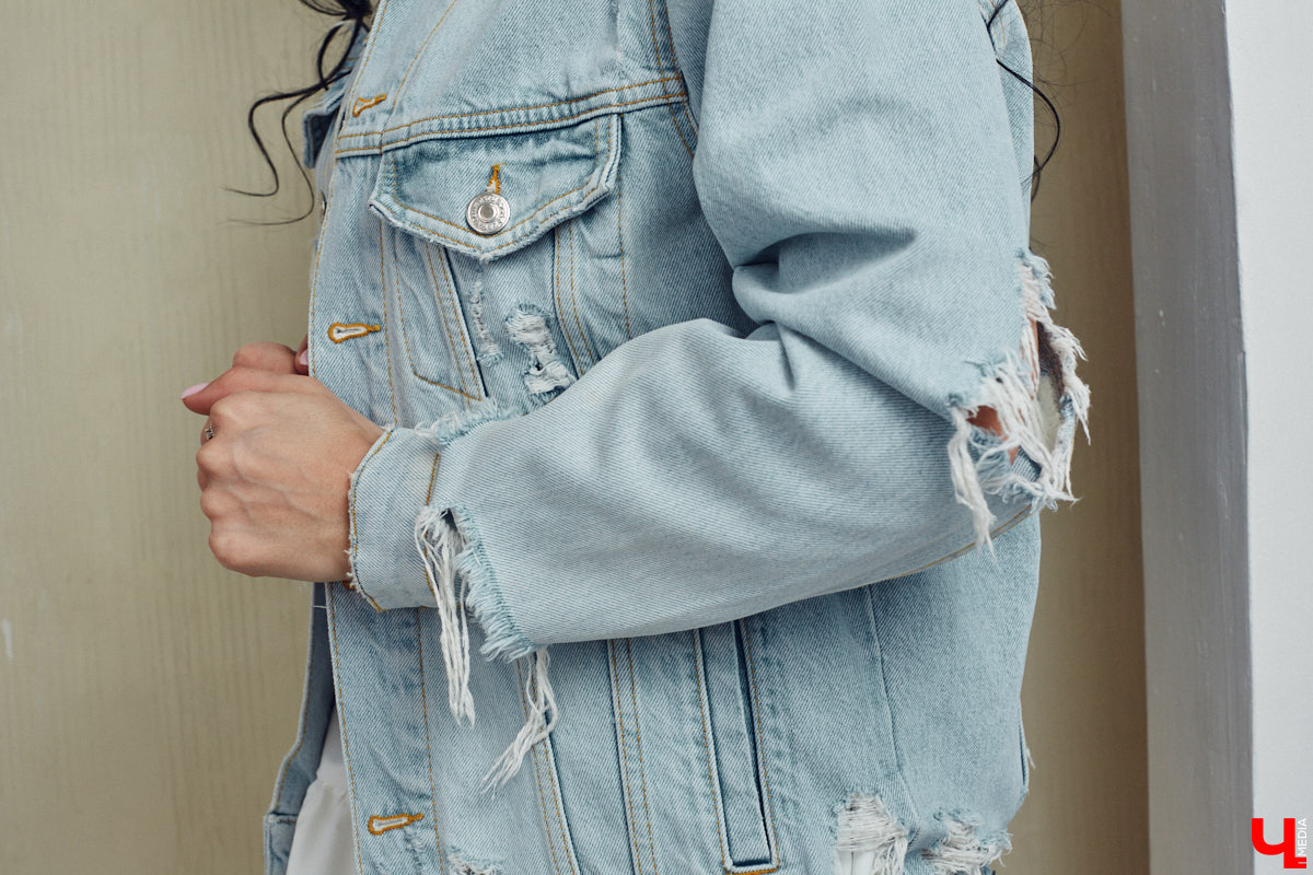 Обворожительная супруга популярного диджея из Владимира No Hopes Виктория Горбатюк — настоящая модница. Она не только умело комбинирует новые вещи, но и вписывает в свой стиль совсем неожиданные элементы. Например, пиджак и джинсовка из гардероба мужа стали частью образов, которые девушка собрала для нашего издания.