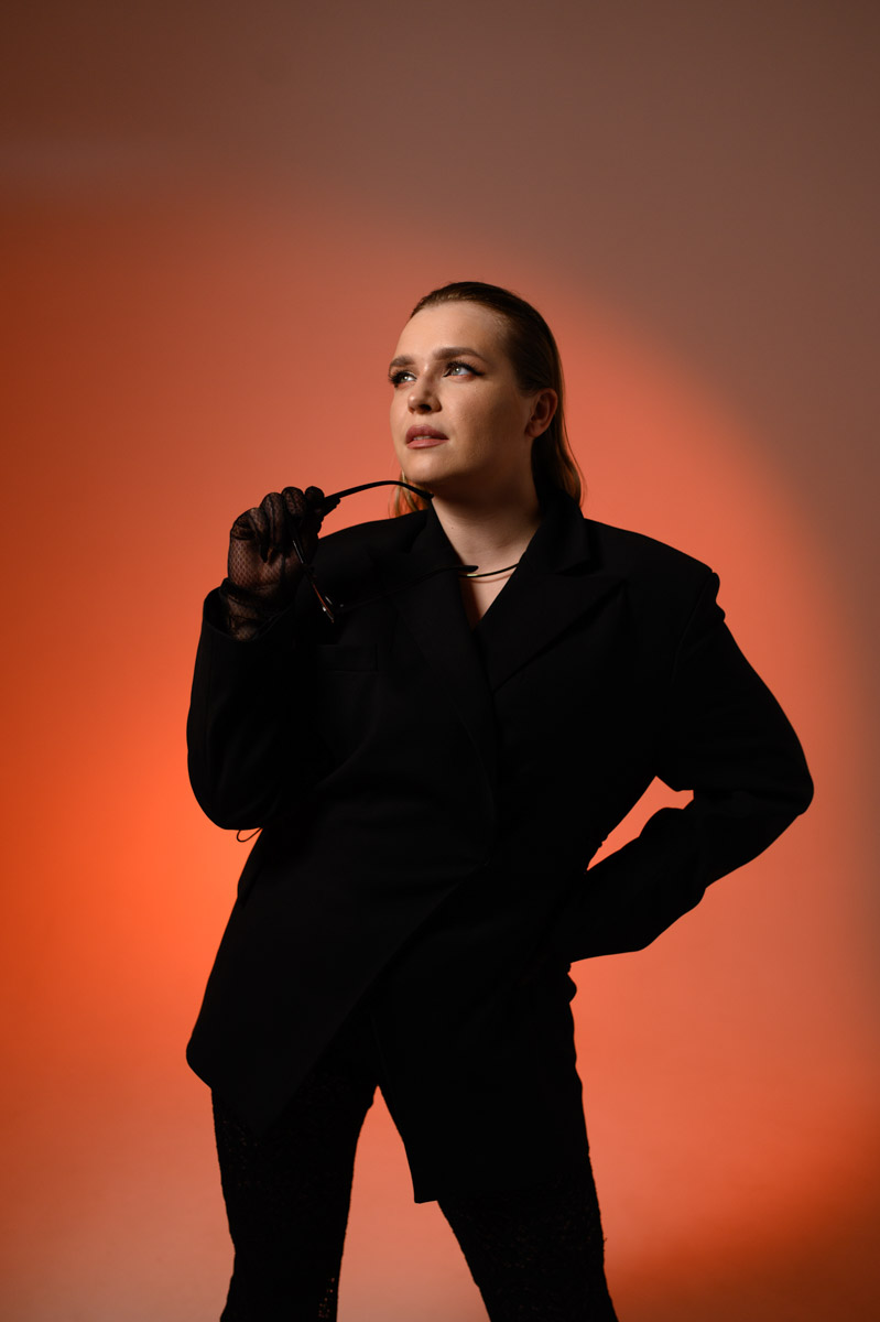 Март не радует красками, но мы все равно пытаемся разбавить серость любыми доступными способами. Особенно стараются фотографы, вдохновленные приходом весны. Они вступают в игру с цветом, решаются на творческие эксперименты. Как проживают нежный сезон владимирские мастера, увидел «Ключ-Медиа». Взгляните и вы!