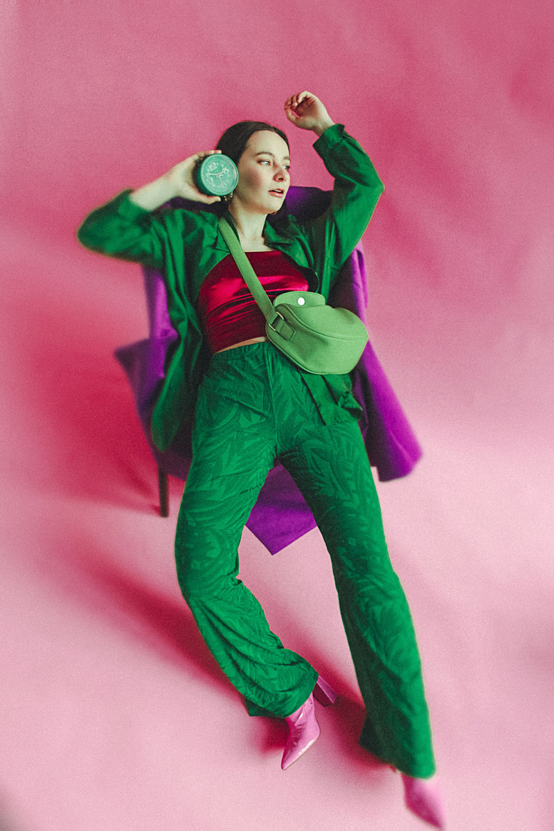 Март не радует красками, но мы все равно пытаемся разбавить серость любыми доступными способами. Особенно стараются фотографы, вдохновленные приходом весны. Они вступают в игру с цветом, решаются на творческие эксперименты. Как проживают нежный сезон владимирские мастера, увидел «Ключ-Медиа». Взгляните и вы!