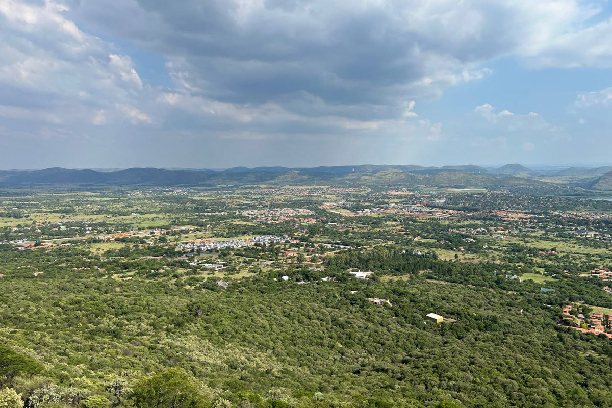 Вы знаете, сколько стоит ведение беременности и роды в Южно-Африканской Республике, если нет медицинской страховки? Отвечаем: примерно 400 тысяч рублей. Такую сумму пришлось потратить жительнице Владимира Юлии Назаровой, которая вслед за мужем переехала в ЮАР и стала там мамой во второй раз.