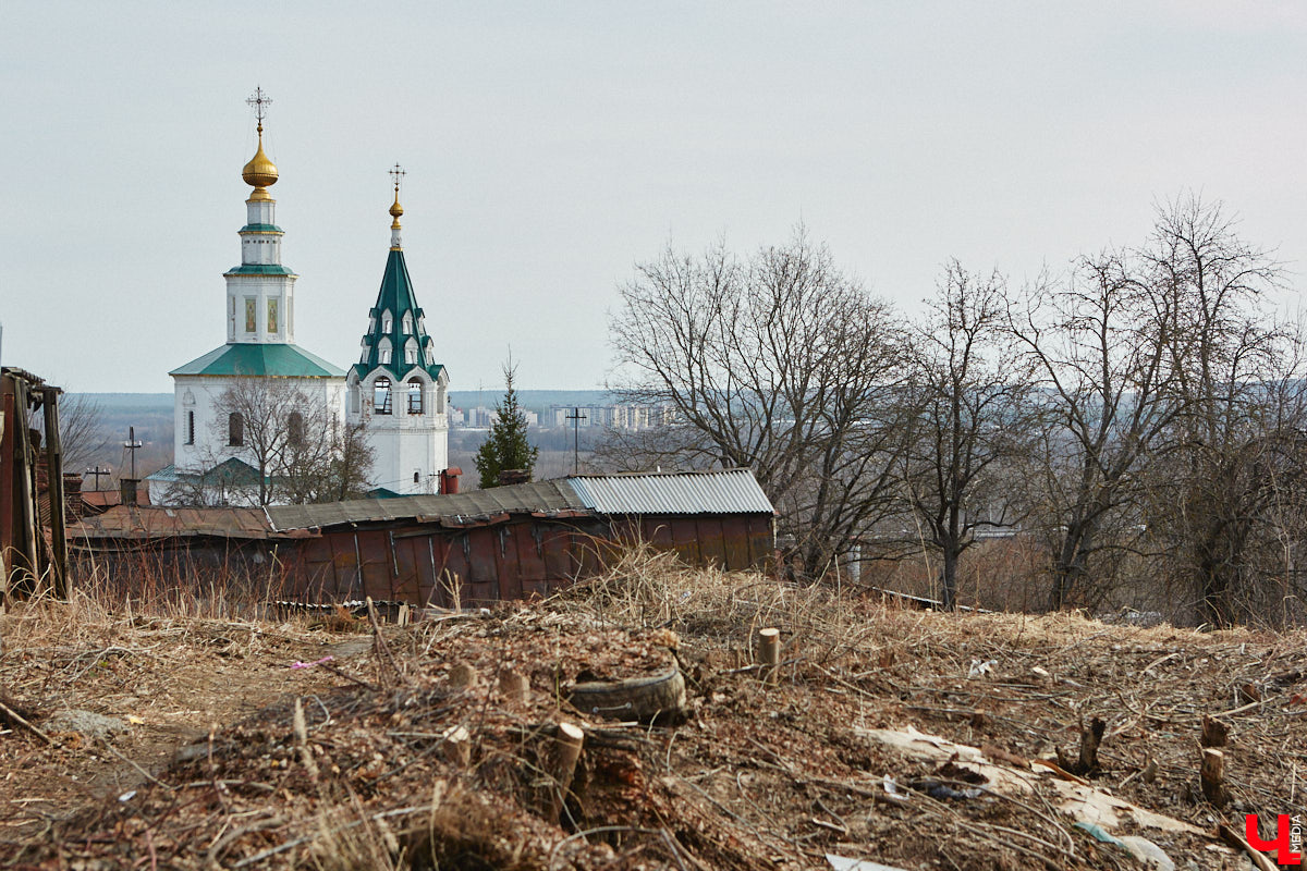 Весенняя погода — это всегда лотерея. Особенно в 2025 году, полном метеосюрпризов. Март, который всегда считался четвертым месяцем зимы, удивил аномальным теплом, зато апрель намерен напомнить жителям региона, что лету быть еще ох как нескоро.