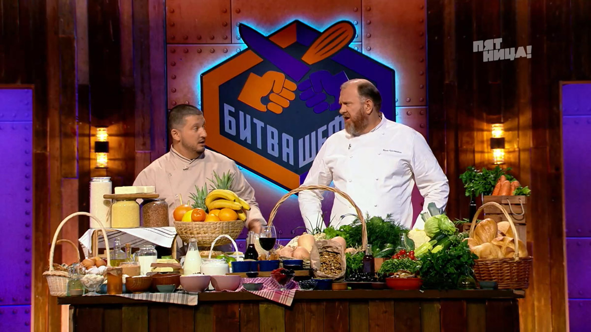 «Ученик ученика Гордона Рамзи» — так уважительно прозвали Агзамов и Ивлев владимирского повара Демьяна Белова, который остановился в одном шаге от полноценного триумфа в «Битве шефов». Впрочем, в этом выпуске не оказалось вообще ни одного победителя... И все из-за болоньезе!