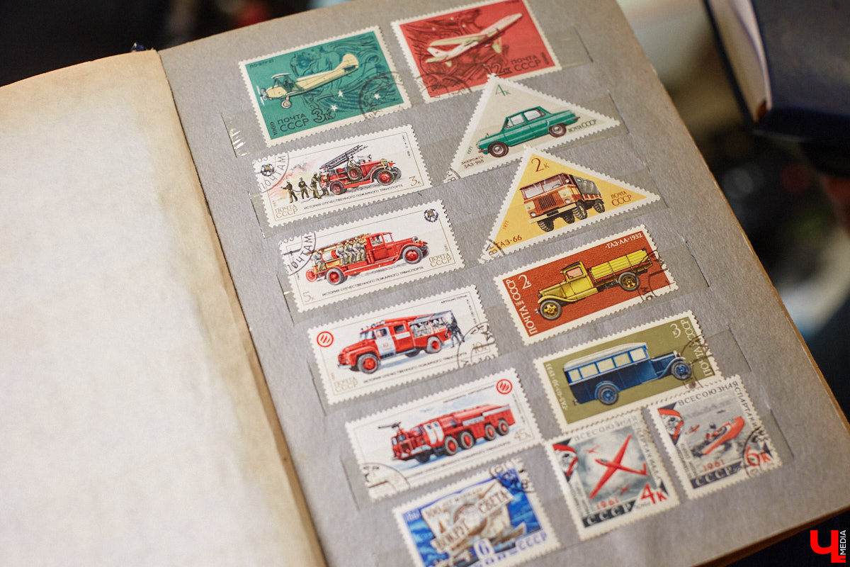 Мастер внимательно разглядывает заготовку для новой точной копии троллейбуса. В коллекции Михаила Кузнецова это уже 14-й экспонат. А ведь еще в 2022 году полку в его комнате украшали всего три образца! Мы побывали в гостях у юноши и во всех деталях рассмотрели его удивительное собрание владимирского электротранспорта!