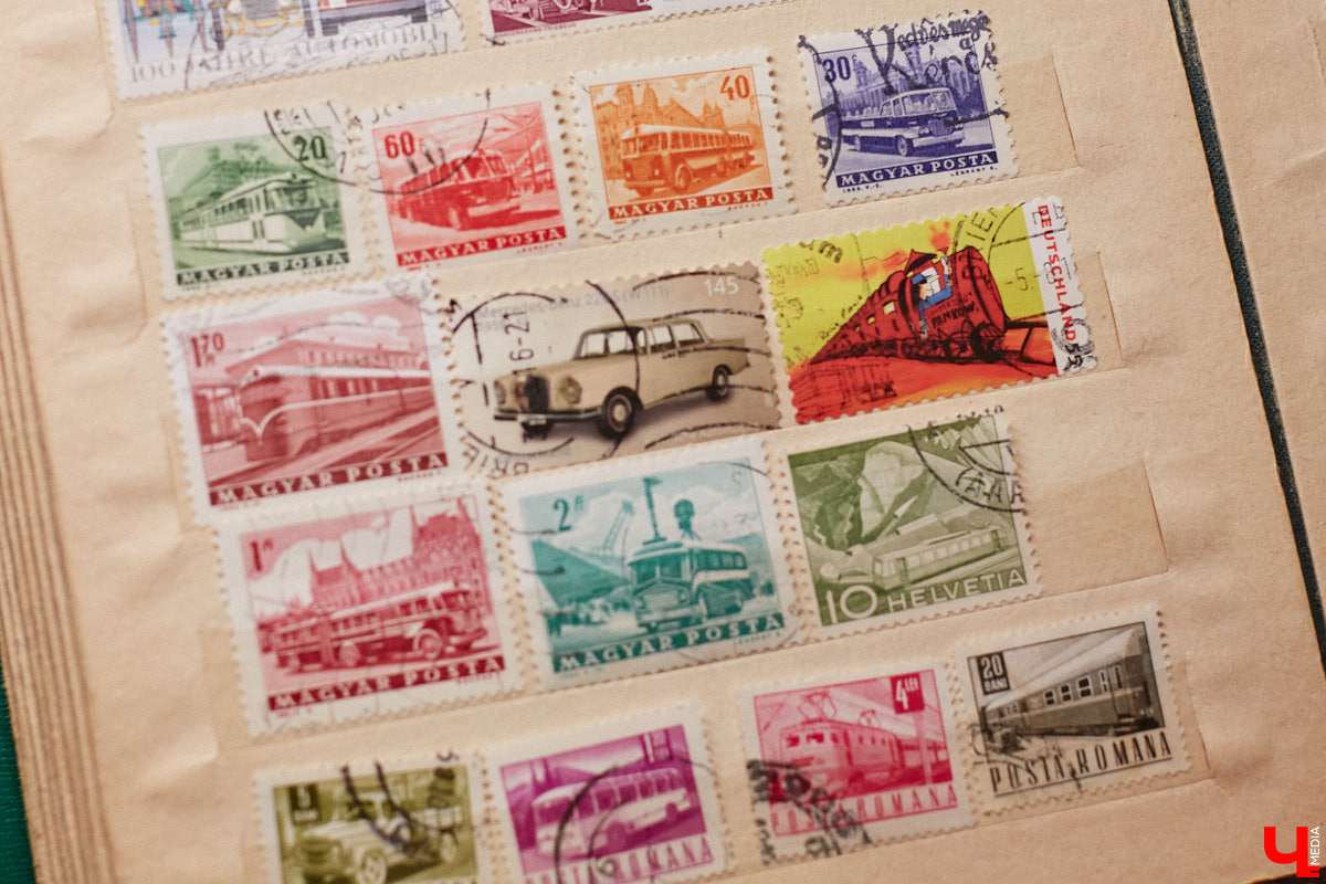 Мастер внимательно разглядывает заготовку для новой точной копии троллейбуса. В коллекции Михаила Кузнецова это уже 14-й экспонат. А ведь еще в 2022 году полку в его комнате украшали всего три образца! Мы побывали в гостях у юноши и во всех деталях рассмотрели его удивительное собрание владимирского электротранспорта!