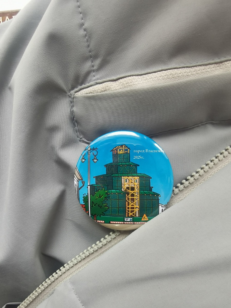 Сроки реставрации Золотых ворот во Владимире пришлось сдвинуть больше, чем на год. Стоимость контракта при этом выросла до 180 миллионов рублей. Зато результат, обещает подрядчик, точно порадует и жителей, и гостей белокаменной столицы региона.