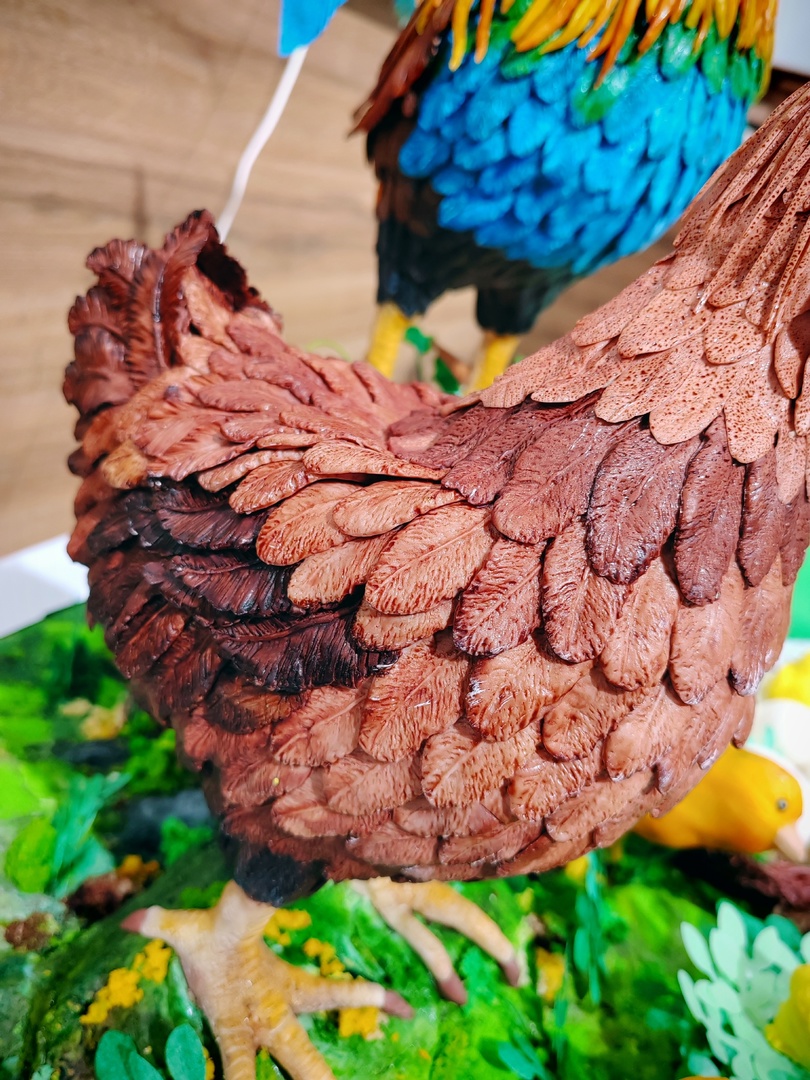 Кондитеры из Владимирской области вновь бросили вызов гравитации. На международном чемпионате в Москве три мастерицы представили сладкие композиции, которые впору назвать инженерными объектами. Сложно поверить, что каждая конструкция съедобна! О создании шедевров «Ключ-Медиа» рассказали их авторы.