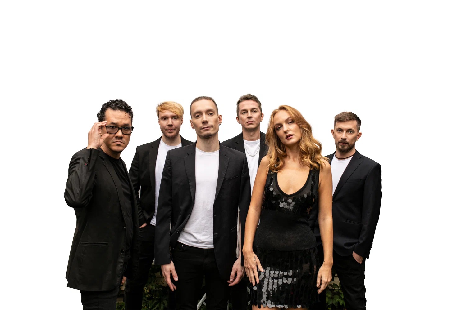 Участница шоу «Женский стендап» на ТНТ, автор подкаста «Страхи» и «юмористический терапевт» Елизавета Варвара Аранова теперь во Владимире! Ее фирменный стиль? Превращать абсурд в шутки, которые лечат лучше любых советов. О других событиях недели читайте в нашей афише.