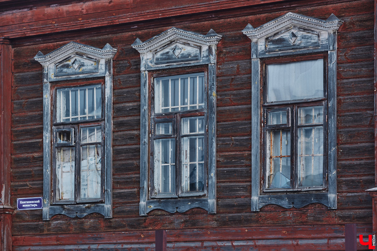 15 апреля 1900 года в Париже открылась Всемирная выставка, ставшая наиболее масштабной за всю историю ХХ века. Для русского отдела отвели самый большой павильон площадью 24 тысячи кв. м. В итоге страна получила 1589 наград, в том числе 212 высших! Владимирская губерния также принимала в мероприятии весьма успешное участие.