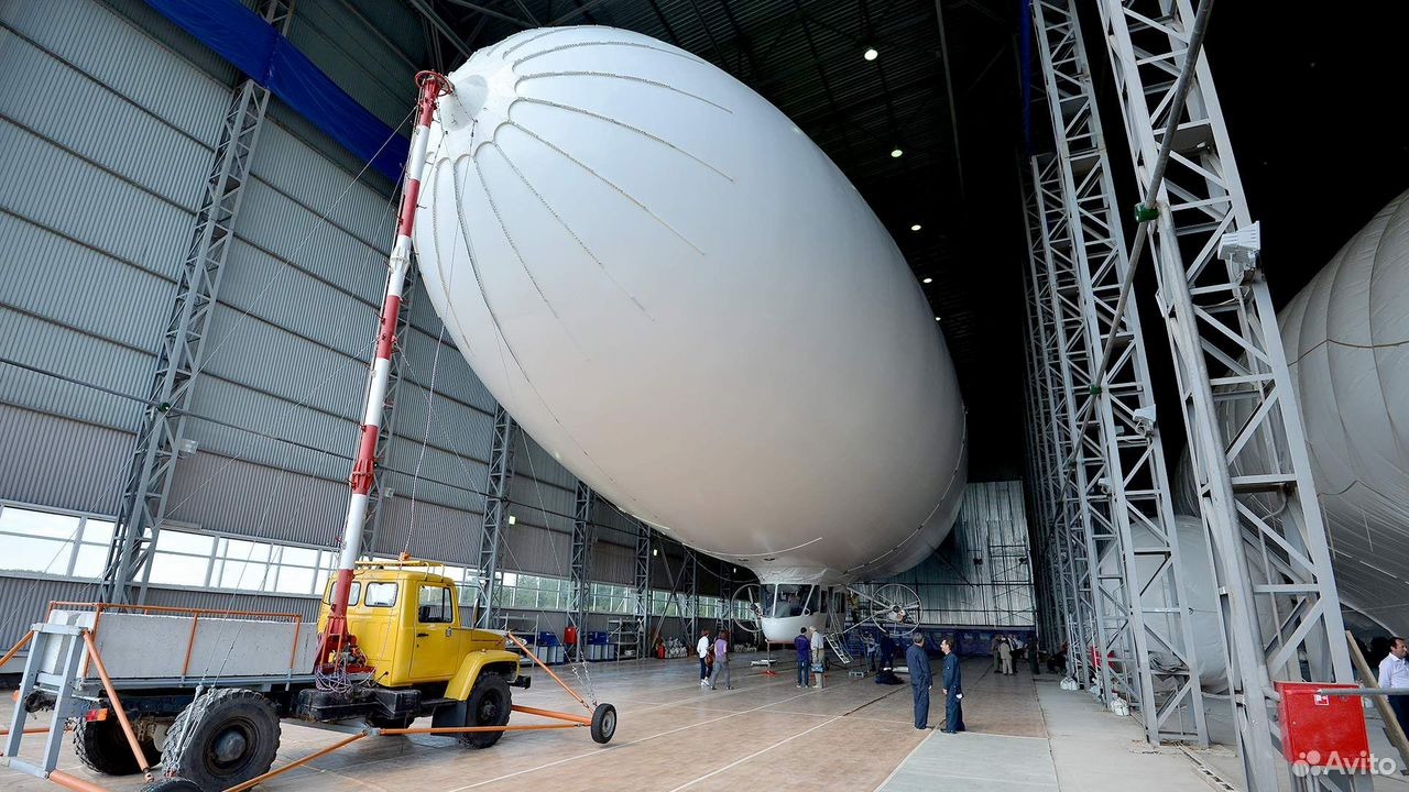 Объявления о продаже умеют удивлять. Наравне со старым шкафом и свадебным платьем новых владельцев в 33-м регионе ищут воздушный корабль и даже участок ландшафтного комплекса с богатой историей и памятником XII века поблизости. Самые неожиданные предложения «Ключ-Медиа» собрал в единый обзор.