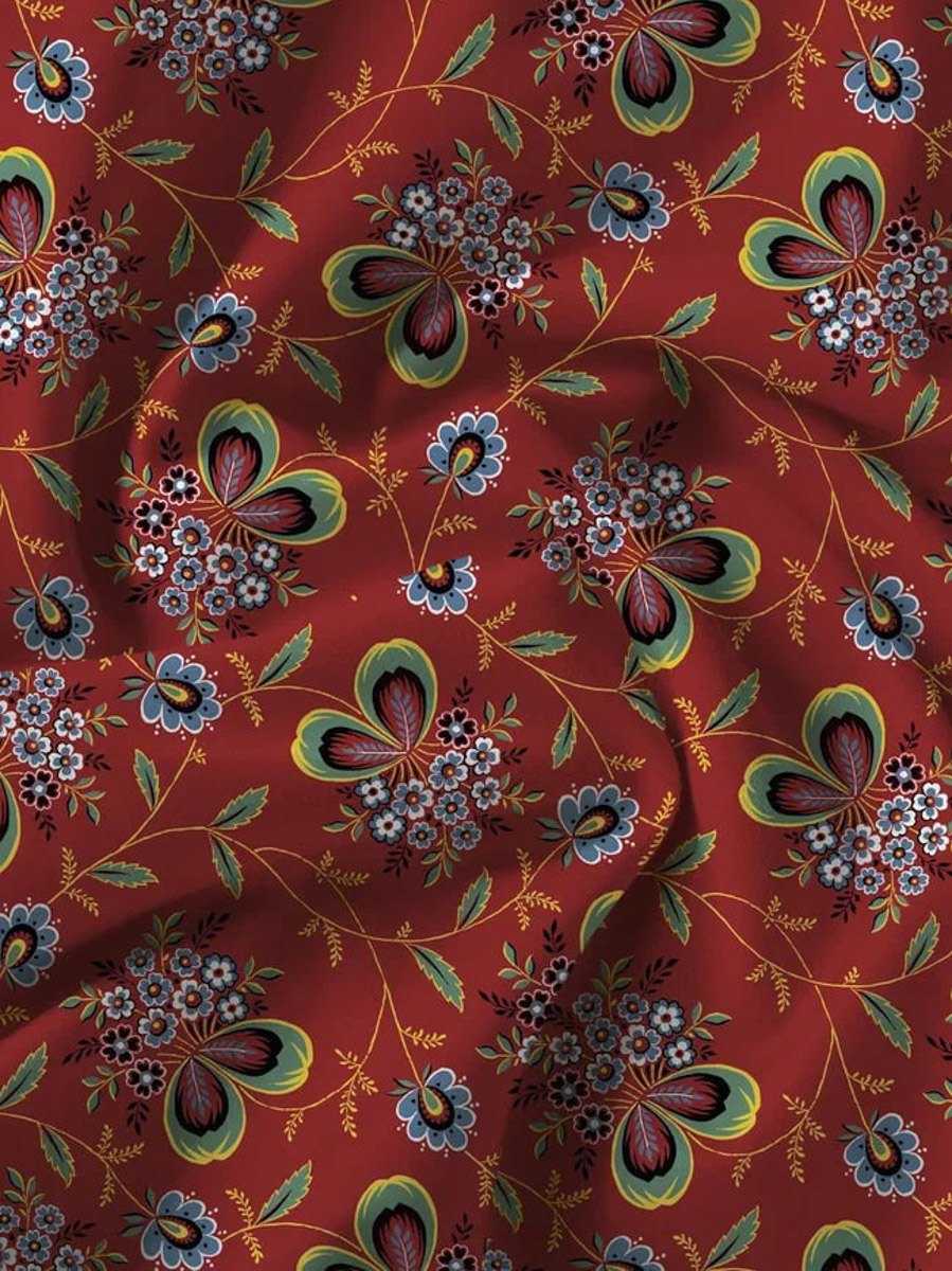 Внушительный бэкграунд нашей культуры — кладезь творческих идей. Этим и пользуются дизайнеры. Узнаваемые символы, орнаменты, сюжеты, в том числе связанные с 33-м регионом, то и дело появляются на современных вещах, начиная с ремесленных украшений и заканчивая текстильной промышленностью. Самые интересные примеры собрал «Ключ-Медиа».