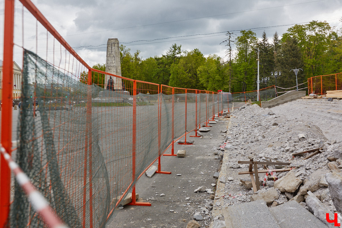 Историческое ядро Владимира — место, которое туристы видят в первую очередь. Да и жителям его благоустройство не менее важно! За время майских праздников в инфраструктуре центра столицы 33-го региона произошли некоторые перемены. Какие? Рассказываем обо всем по порядку.