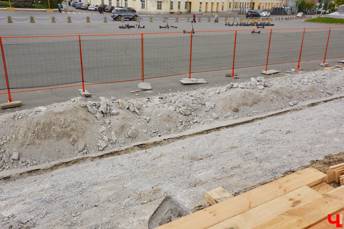 Историческое ядро Владимира — место, которое туристы видят в первую очередь. Да и жителям его благоустройство не менее важно! За время майских праздников в инфраструктуре центра столицы 33-го региона произошли некоторые перемены. Какие? Рассказываем обо всем по порядку.