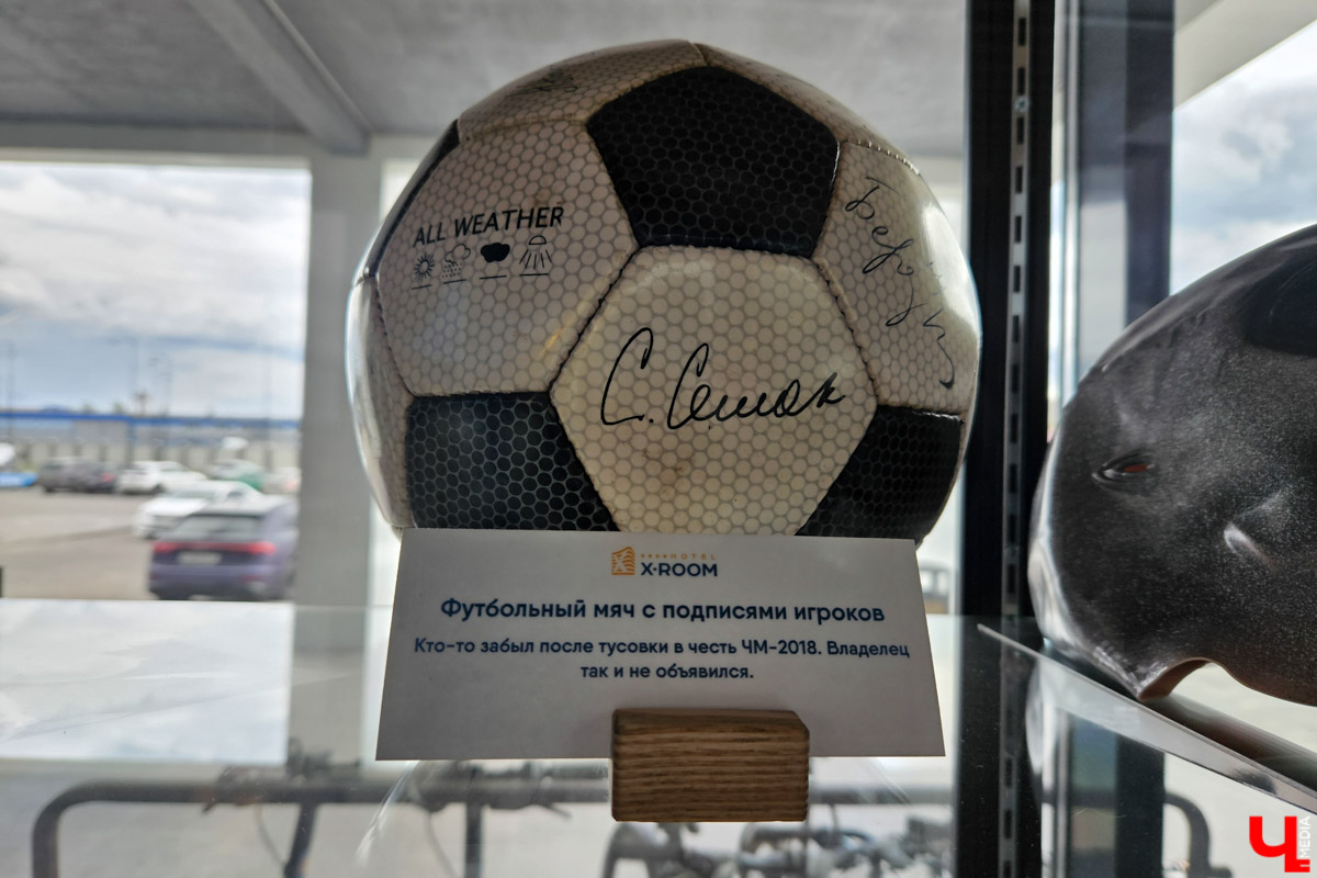 Куда отправиться в выходные? Протестировали совсем близкий маршрут: полтора часа — и вы в Муроме. Что там ждет кроме калачей? Добрые дела, прекрасные виды и... павлины. Рассказываем о коротком, но увлекательном туре выходного дня.