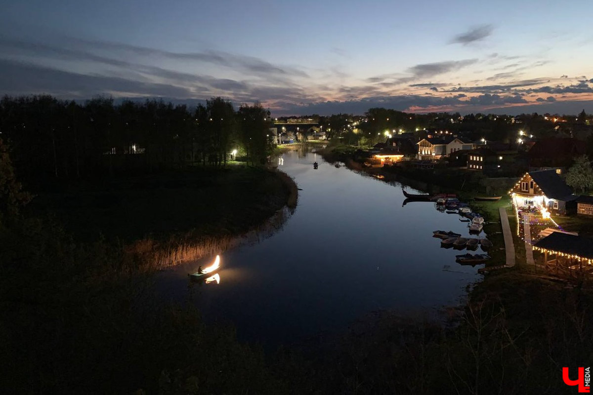 Вы уже составили программу развлечений на лето? Если нет, сохраняйте нашу статью, чтобы не пропустить самые яркие фестивали. А их в этом сезоне ожидается много. Перечислить все не беремся, расскажем про самые масштабные: от музыкальных экспедиций до рыцарских турниров.