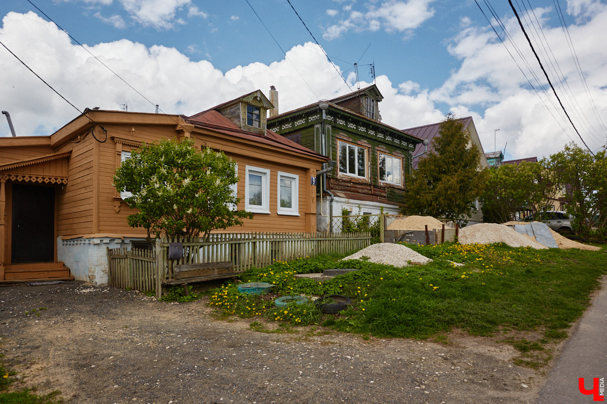 Близ Владимира находится село Суромна. Дойти до него можно пешком, совместив приятную прогулку с полезной экскурсией краеведа. Этот живописный уголок с богатейшей историей определенно достоин внимания, и «Ключ-Медиа» прошелся по старинным улочкам вместе с местной активисткой Жанной Солнцевой.