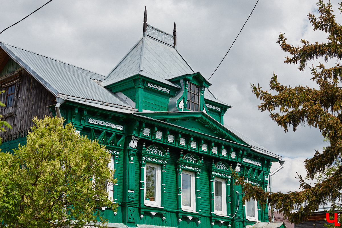Близ Владимира находится село Суромна. Дойти до него можно пешком, совместив приятную прогулку с полезной экскурсией краеведа. Этот живописный уголок с богатейшей историей определенно достоин внимания, и «Ключ-Медиа» прошелся по старинным улочкам вместе с местной активисткой Жанной Солнцевой.