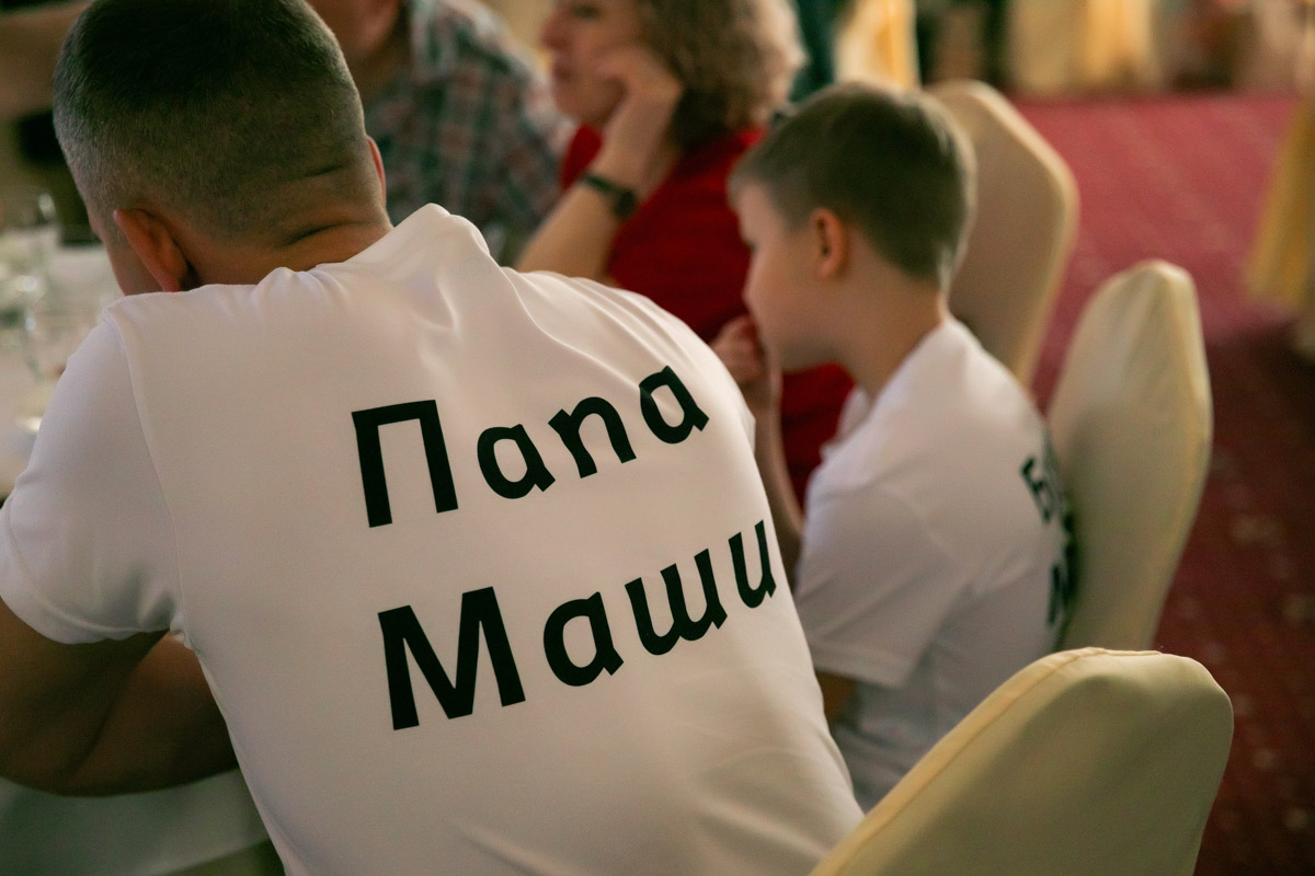 18 мая в экоотеле «Велес» состоялся пятый масштабный праздник детства и красоты «Юные мисс и мистер Владимирская земля 2025». 27 девочек и мальчиков от 5 до 16 лет из семи городов региона собрались вместе, чтобы продемонстрировать жюри свои таланты, артистизм и умение держаться на сцене.