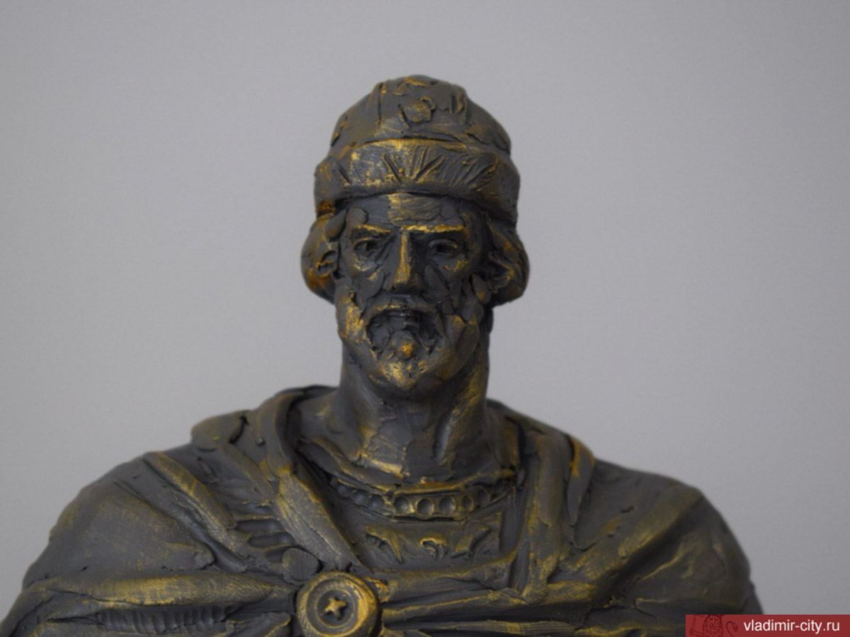Во Владимире определились с местом установки памятника Юрию Долгорукому. Мало того, бронзовая скульптура может появиться в городе до конца этого года. Также стала известна судьба монумента князю Владимиру на смотровой площадке и примерные сроки открытия стелы на Мира. Обо всем рассказываем в статье!