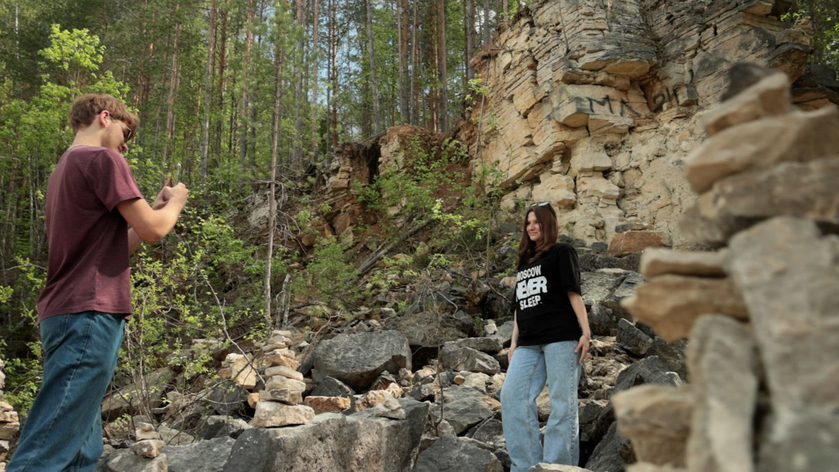 Куда отправиться на длительную летнюю прогулку, не покидая пределы 33-го региона? Готовы поделиться идеями. Если вам по душе уединение и тишина, предлагаем отметить на карте сразу две точки, куда непременно стоит отправиться, чтобы вдоволь насладиться свежим воздухом, щебетанием птиц и зеленью, столь отрадной для глаз. Речь о пеших экологических тропах.