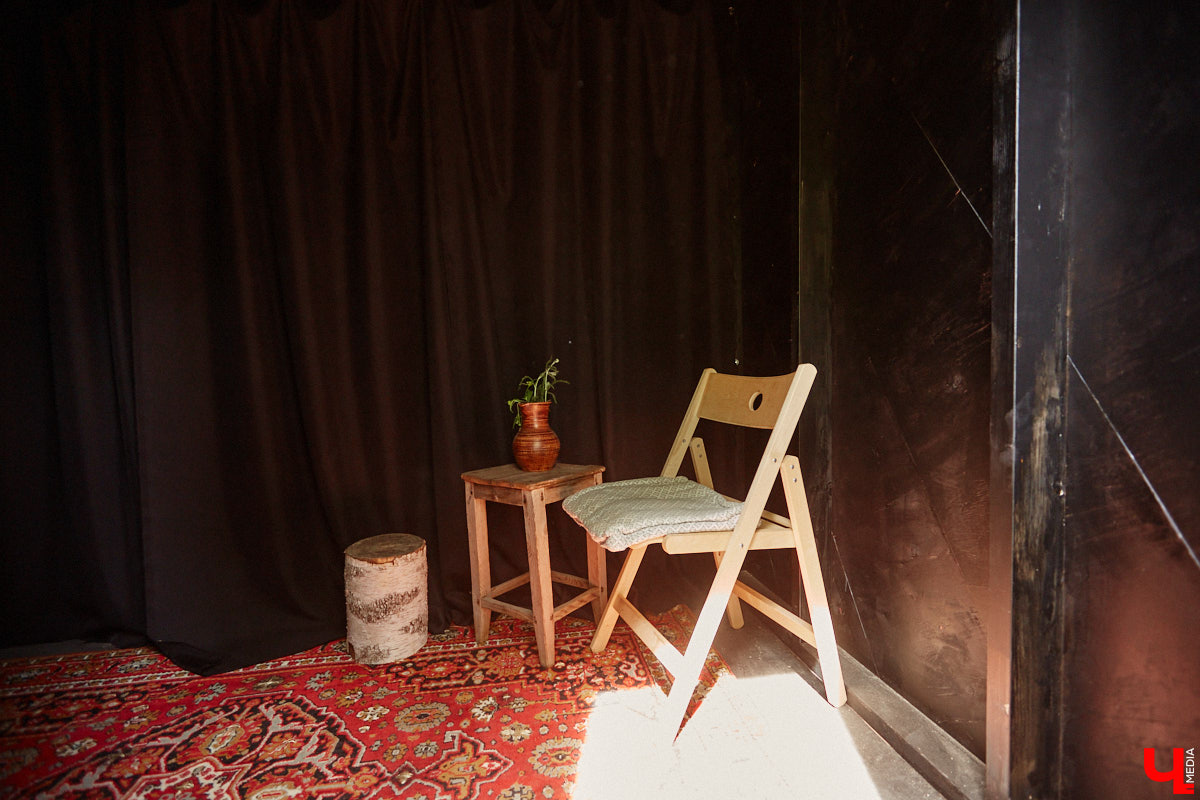 Не раз доказывали, что заброшка может стать точкой притяжения. Яркий тому пример — руины, оставшиеся от ГЭС, в селе Заполицы. Силами креативно мыслящих людей их превратили в арт-пространство. «Ключ-Медиа» пообщался с местным куратором Анастасией Вавиловой и узнал, кому и для чего сюда также стоит заглянуть.