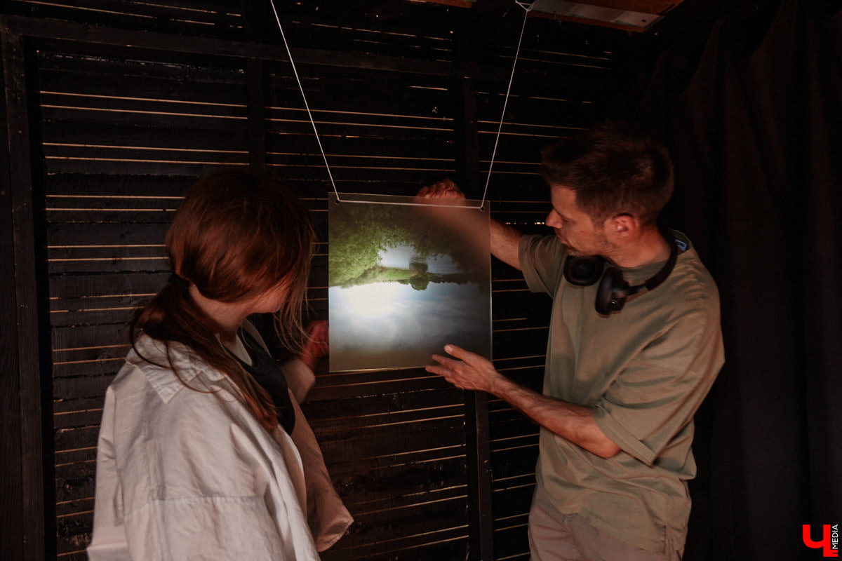 Не раз доказывали, что заброшка может стать точкой притяжения. Яркий тому пример — руины, оставшиеся от ГЭС, в селе Заполицы. Силами креативно мыслящих людей их превратили в арт-пространство. «Ключ-Медиа» пообщался с местным куратором Анастасией Вавиловой и узнал, кому и для чего сюда также стоит заглянуть.