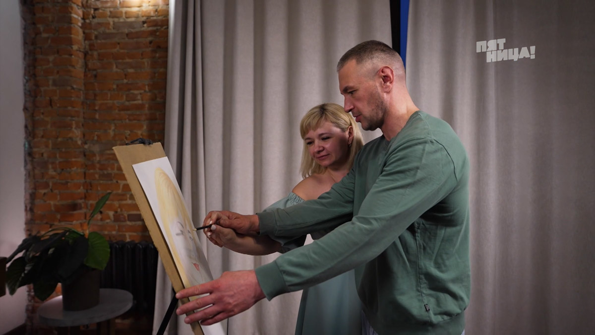 На прошлой неделе владимирские зрители реалити-шоу «Четыре свадьбы» от телеканала «Пятница» затаив дыхание следили за напряженной борьбой четырех семейных пар. Еще бы! В числе претендентов на главный приз — романтическое путешествие — оказались Елена и Доброслав Белояровы из столицы 33-го региона, представшие на торжестве в образах сказочных персонажей.