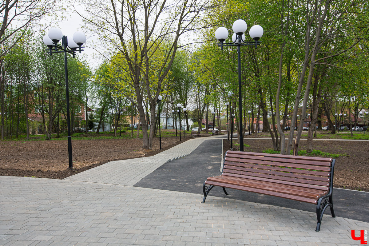 Во Владимире закончилось очередное голосование за объекты благоустройства на будущий год. Из 16 локаций больше всего лайков набрала смотровая за филармонией. Обсудили с урбанистом, какой потенциал имеет пространство и каких ошибок стоило бы избежать в его преображении. 