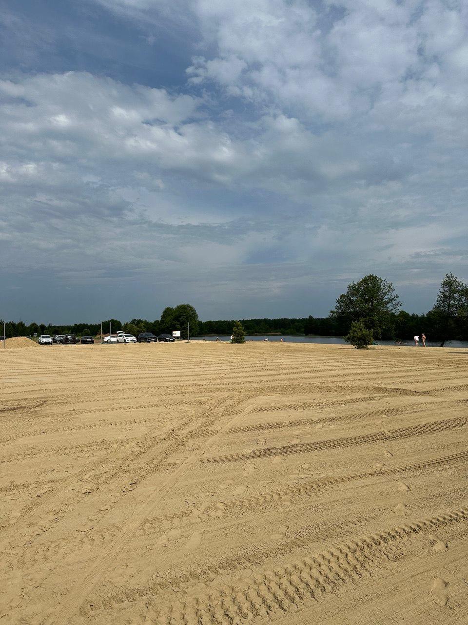 В июне всего в получасе езды от Владимира откроется новый обустроенный пляж. И он обещает стать одним из самых востребованных у любителей отдыха у воды. Чем удивит береговая линия озера Запольское в Камешковском районе и предусмотрен ли свободный доступ на территорию? Обсудили с руководителем проекта благоустройства.