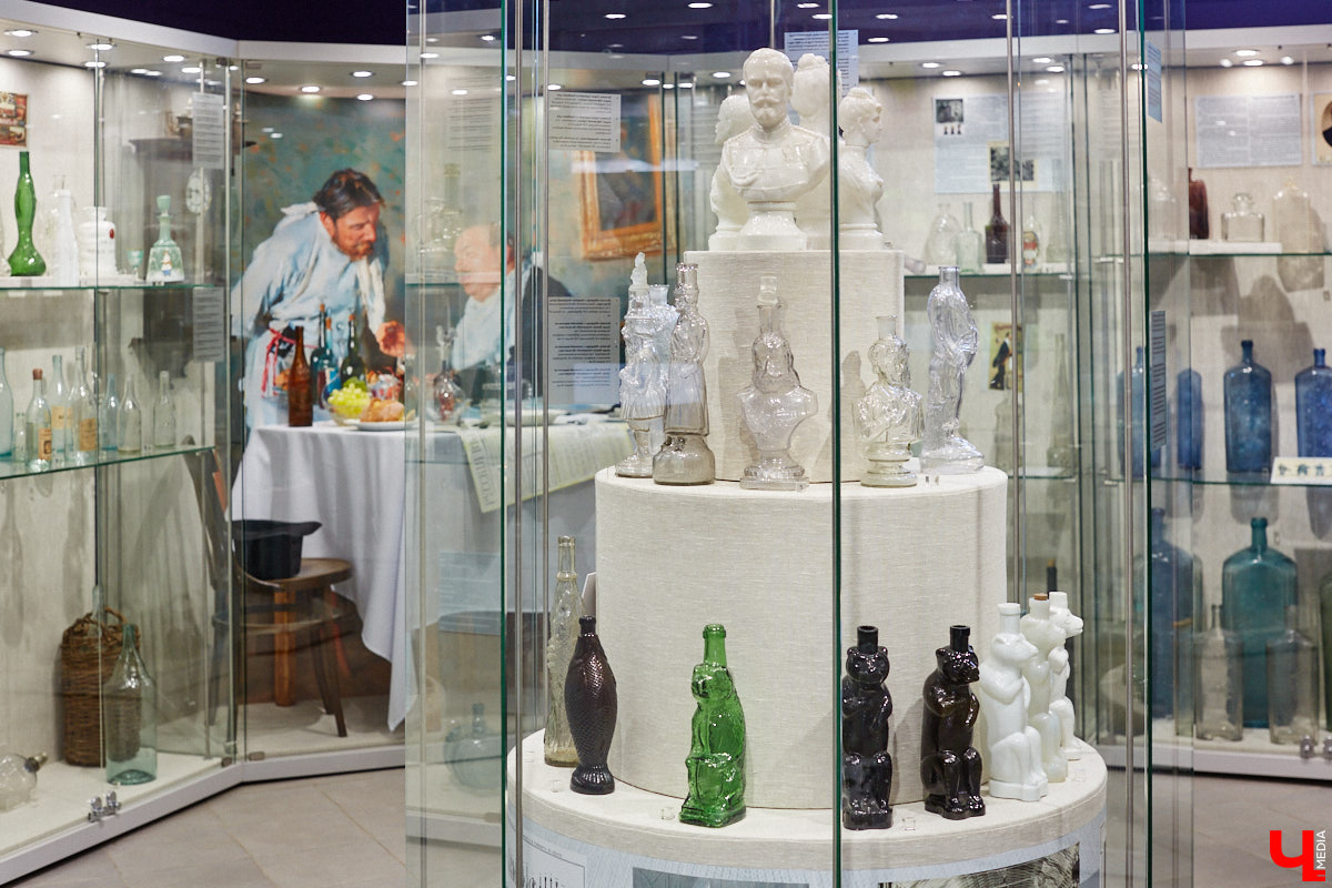 Вы когда-нибудь задумывались, сколько загадок может таить обычная стеклянная бутылка или конфетница? В Суздале есть место, где эти тайны оживают, — музей «Время и стекло». Посетителей ждут сотни удивительных историй, благодаря чему экскурсия превращается в увлекательное путешествие по векам.