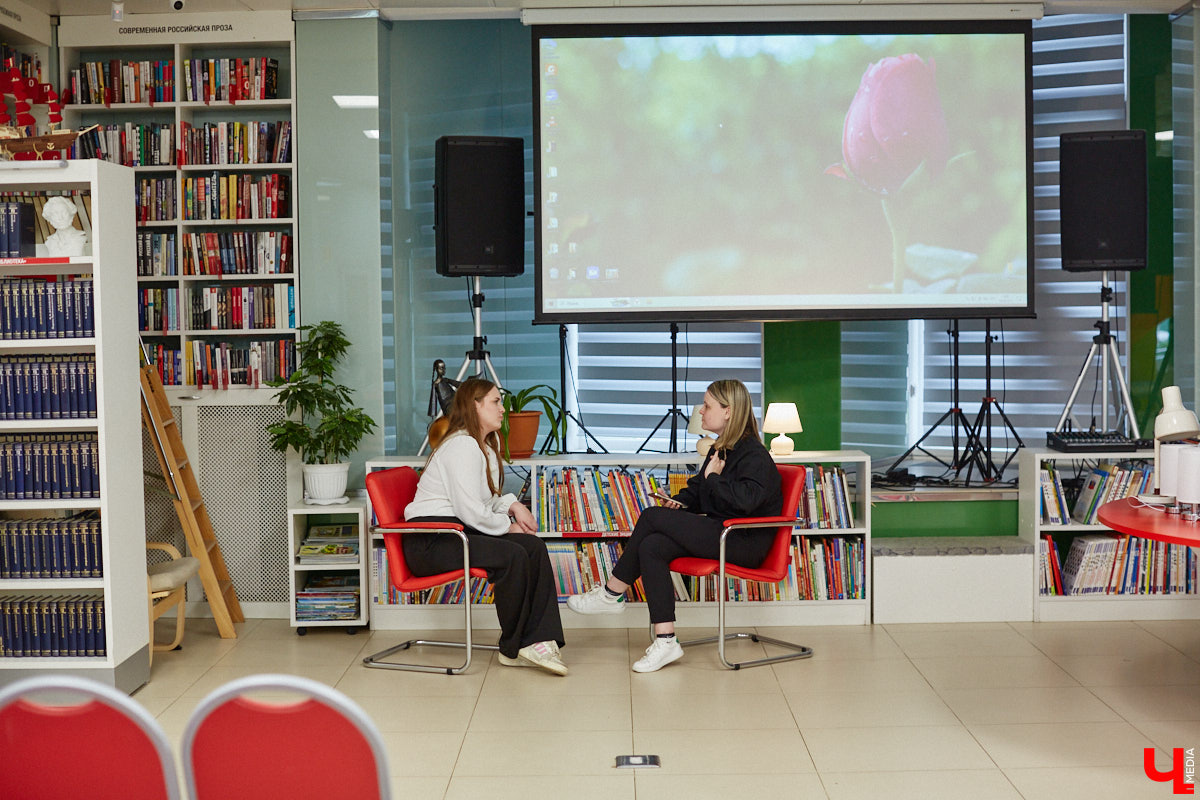 17-летняя Злата Езовских из Собинского района прославилась на всю страну. И все благодаря собственной эрудиции и интеллекту. Девушка победила в популярной телеолимпиаде «Умницы и умники», получив в качестве награды пропуск в МГИМО. Грядущие изменения в судьбе, знакомство с ведущим Юрием Вяземским и атмосферу на съемочной площадке она обсудила с корреспондентом нашего издания.