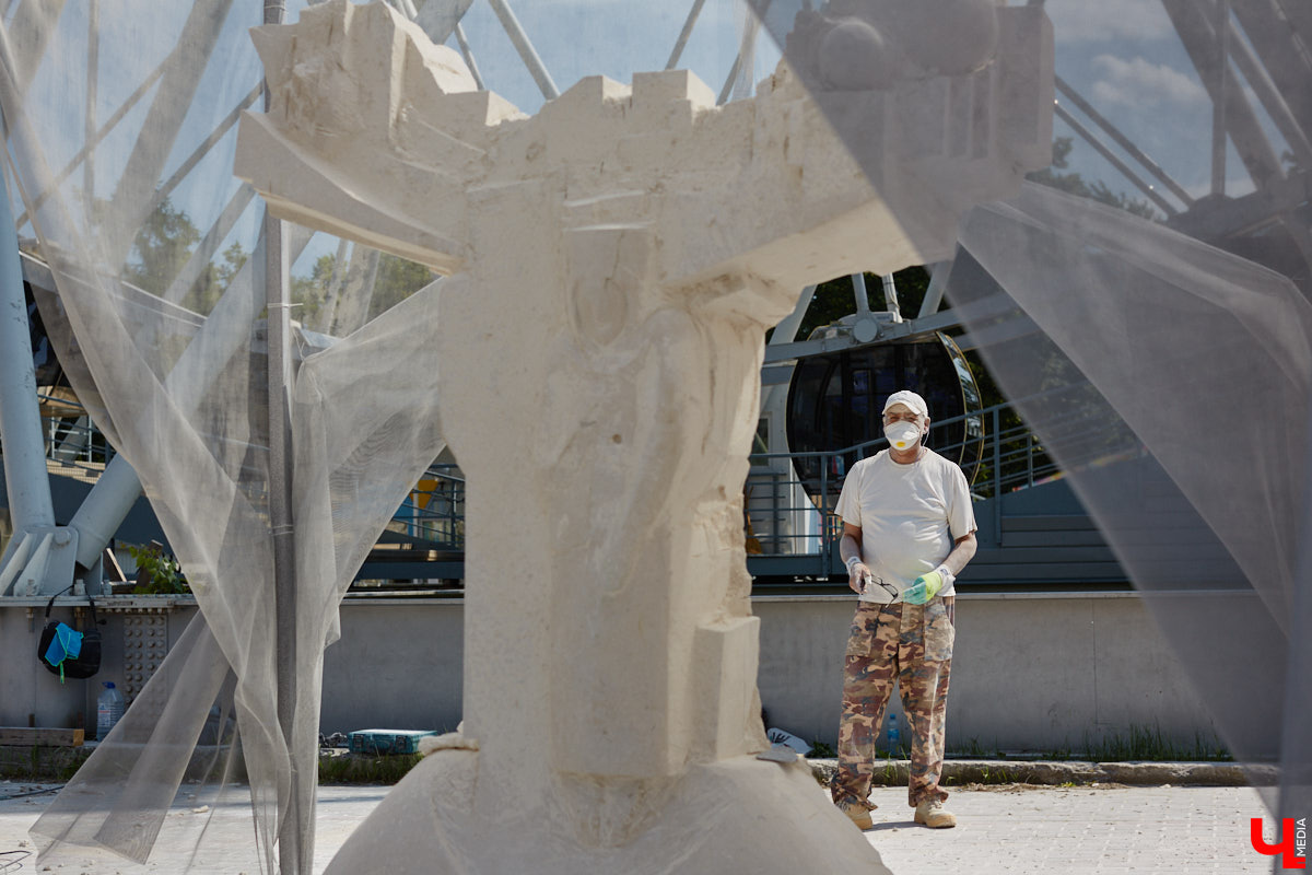 Приближается одно из самых ярких событий лета во Владимире — День молодежи! В 2025 году праздник пройдет 28 июня в Центральном парке. Развлекательная программа начнется там с самого утра. Что интересного приготовили для жителей города и кто стал хедлайнером в этом году — в материале «Ключ-Медиа».