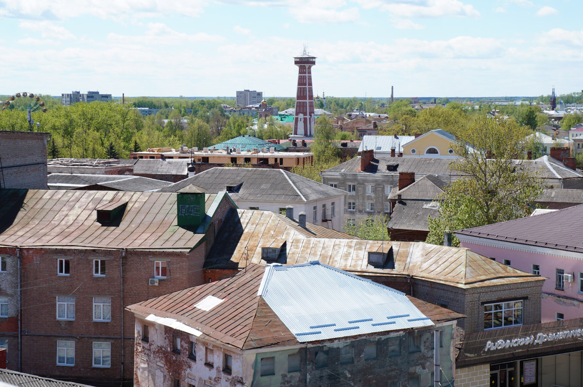 Башен существует великое множество, но одними из самых впечатляющих остаются пожарные каланчи. Исторические сооружения, возведенные зачастую из красного кирпича, видны издалека. Зацепили они и взгляд архитектора Анастасии Егоровой из Владимира. Она собрала целую коллекцию подобных жемчужин в поездках по России.