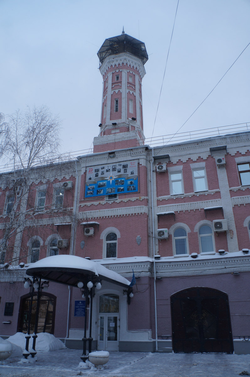 Башен существует великое множество, но одними из самых впечатляющих остаются пожарные каланчи. Исторические сооружения, возведенные зачастую из красного кирпича, видны издалека. Зацепили они и взгляд архитектора Анастасии Егоровой из Владимира. Она собрала целую коллекцию подобных жемчужин в поездках по России.