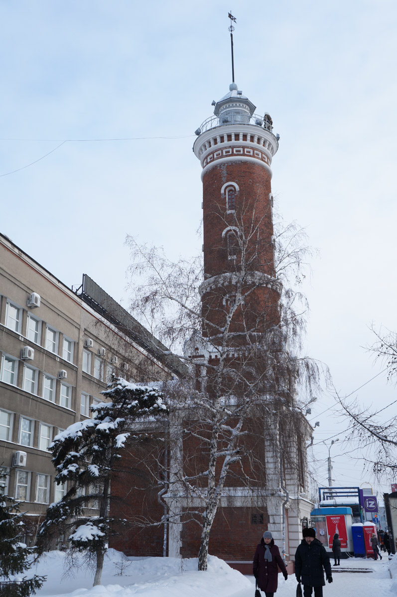Башен существует великое множество, но одними из самых впечатляющих остаются пожарные каланчи. Исторические сооружения, возведенные зачастую из красного кирпича, видны издалека. Зацепили они и взгляд архитектора Анастасии Егоровой из Владимира. Она собрала целую коллекцию подобных жемчужин в поездках по России.