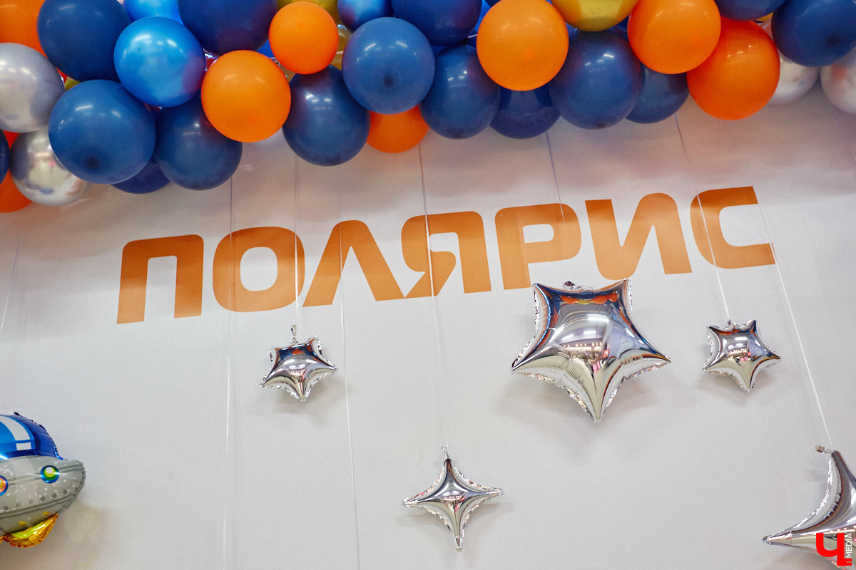 Как развлечь детей в каникулы? Провести время весело поможет Активити-Парк «Полярис». В июле любимое место отдыха дарит подарок всем своим посетителям — праздничную программу каждые выходные. Не пропустите четыре дня прекрасного настроения.